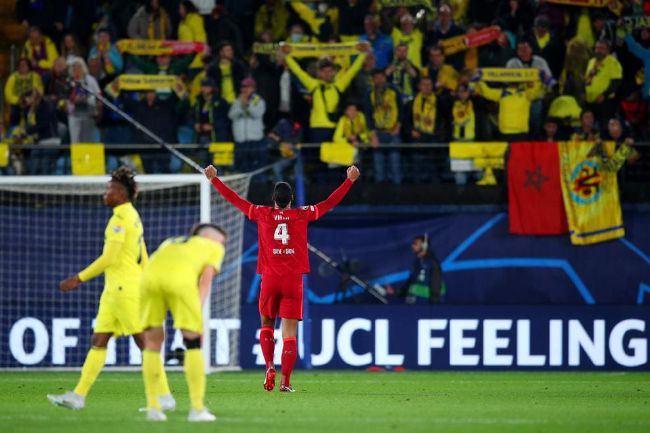 一位消息人士告诉ESPN，多特蒙德对马伦的估价约为2500万英镑，涉及桑乔的交换可能成为一种选择，尽管直接谈判尚未进行。
